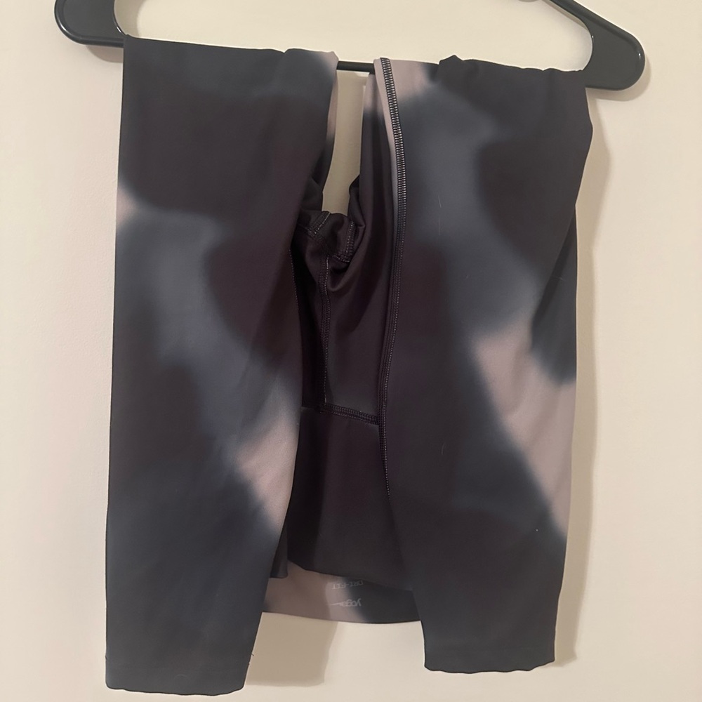 Nike Yoga Leggings